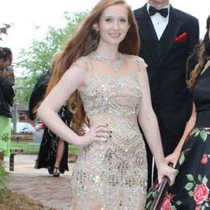 GORGEOUS SHERRI HILL DRESS